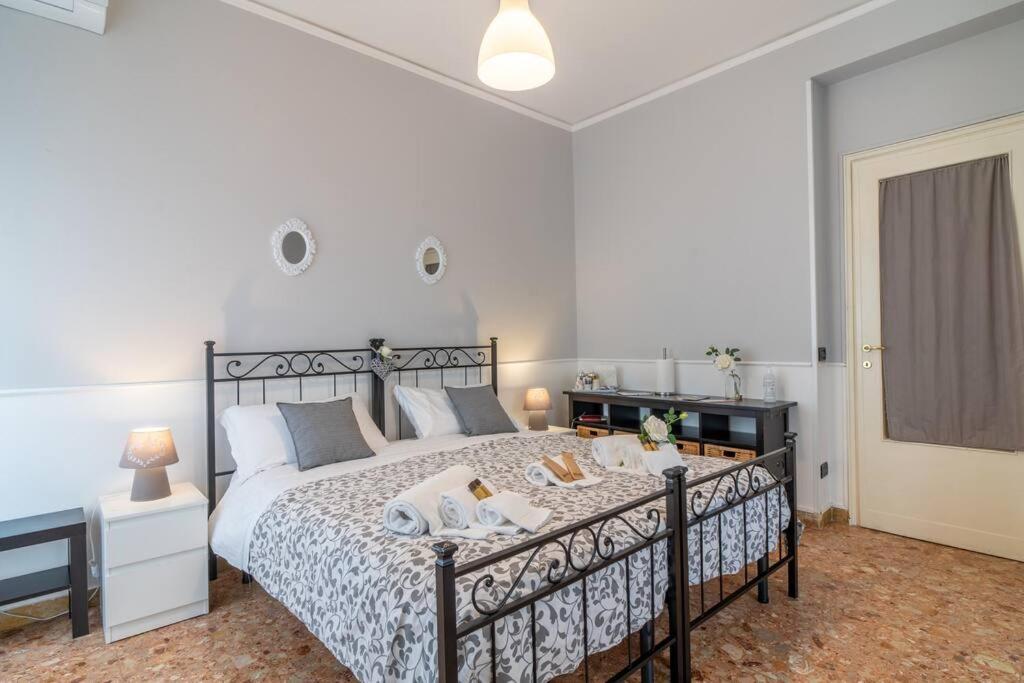 Terrazze Italiane City Center - White Apartment Верона Екстериор снимка
