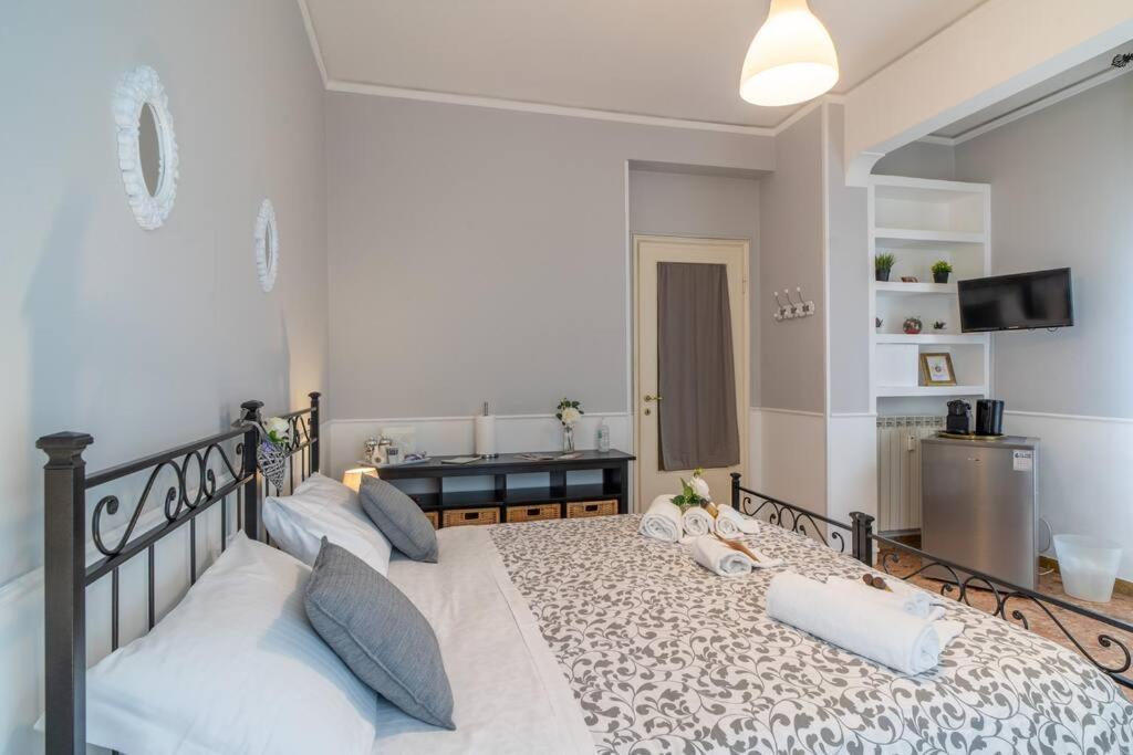Terrazze Italiane City Center - White Apartment Верона Екстериор снимка
