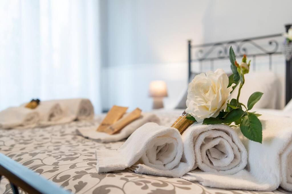 Terrazze Italiane City Center - White Apartment Верона Екстериор снимка